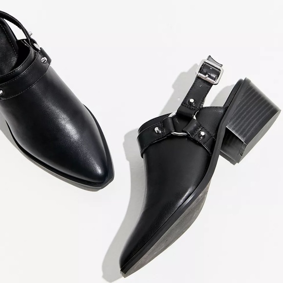 UO Willa Harness Mule - Picture 1 of 4